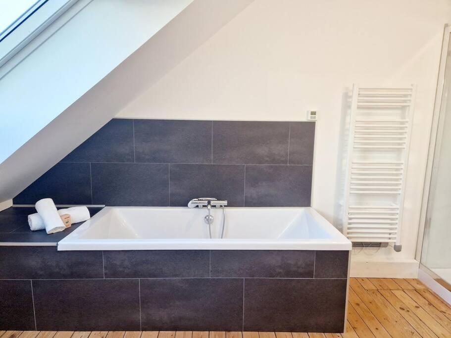 L'Urbain Yourhosthelper Appartement Cherbourg-en-Cotentin Buitenkant foto